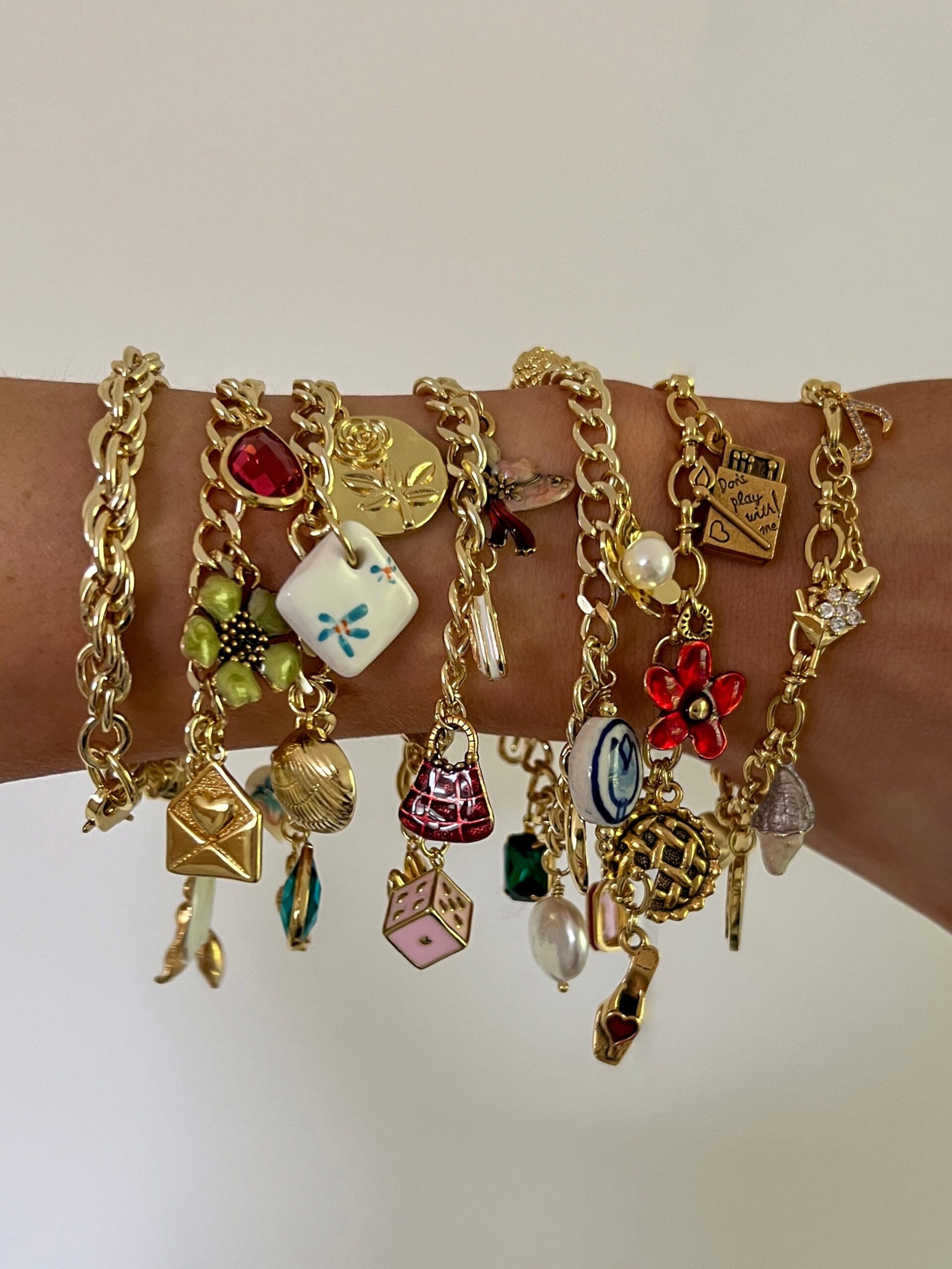 How To Personalize Your Custom Charm Bracelets